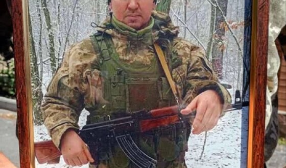 Вчора Сумська громада попрощалась з мужнім Захисником України Віталієм Іванченком