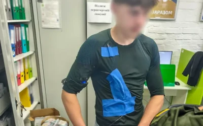 Шпигунське обладнання замість знань: на Рівненщині Нацполіція викрила братів-близнюків, які допомагали «здавати» іспити з водіння