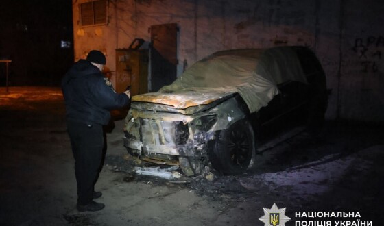 У Запоріжжі Нацполіція та СБУ затримали двох агентів рф, які підпалили авто військового