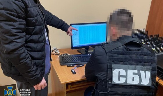 СБУ ліквідувала у Кропивницькому ботоферму, яка створила понад 3 тисячі фейкових акаунтів для інформдиверсій проти України