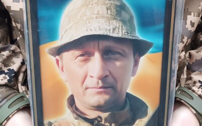 Сьогодні сумська громада попрощалася з двома захисниками України