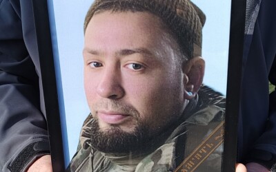 Вчора Сумська громада попрощалася із захисником України Олексієм Євтушенком