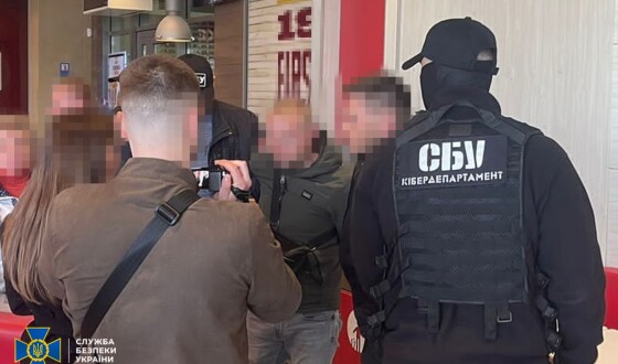 СБУ затримала у Києві двох «приватних детективів», які торгували конфіденційною інформацією із державних баз даних