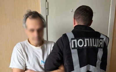 У Запоріжжі ДВБ Нацполіції та СБУ затримали чоловіка, який підтримував агресора та російського диктатора