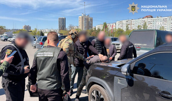 У Запоріжжі затримано військовослужбовця ЗСУ за вимагання «відкатів» з «бойових» виплат від підлеглих солдатів