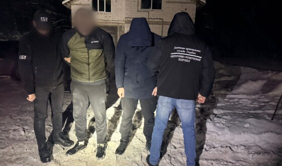 Правоохоронці заскочили на гарячому закарпатця, який збирався «викупати» у Тисі свого «клієнта»