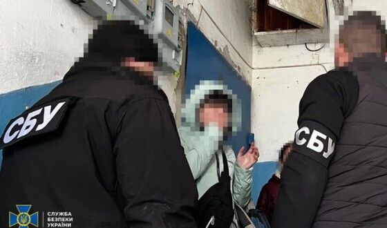 СБУ викрила російську агентку, яка під виглядом прибиральниці шпигувала в оселях українських воїнів