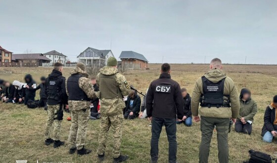 Рейс за €340 000: одним мікроавтобусом  до Румунії перевозили 34 порушників