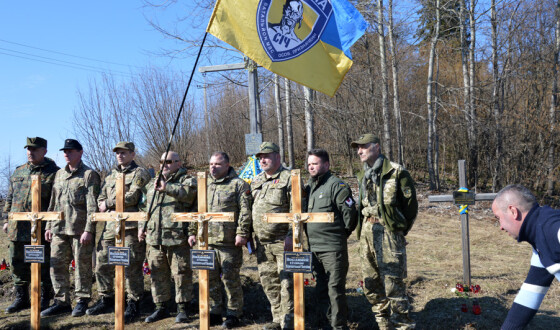 На меморіальному цвинтарі на Верецькому перевалі перепоховали останки січовиків Карпатської України