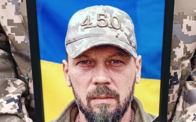 Сьогодні Сумська громада попрощалася із захисником України Сергієм Бондаренком