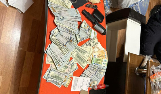 ДБР затримало підполковника СБУ, який зливав ворогу таємну інформацію