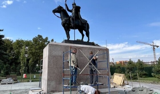 Окупанти встановлюють у Маріуполі пам&#8217;ятник Олександру Невському (фото)