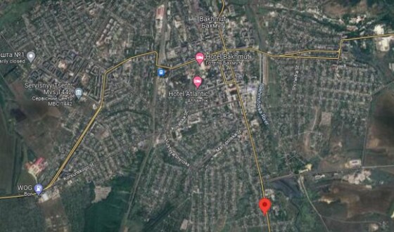 Бахмут, українські війська обстрілюють позиції росіян із мінометів калібру 120 мм, коригування  безпілотників