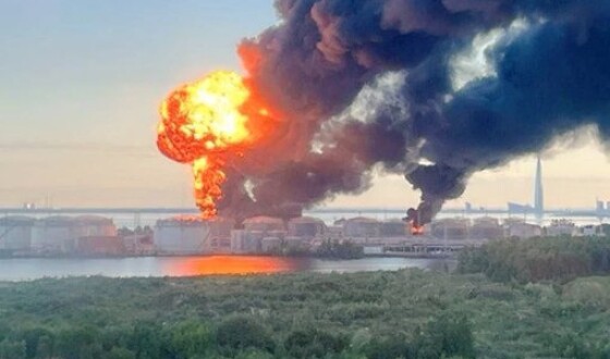СБУ спільно із Силами оборони уразила «Петербурзький нафтовий термінал» та військові кораблі у Кронштадті