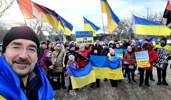 У місті Едмонтон провели автопробіг на підтримку України