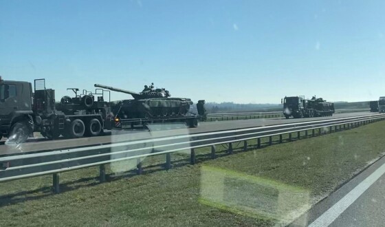 В мережі з&#8217;явилися фото бронетехніки, яку Польща віддає Україні