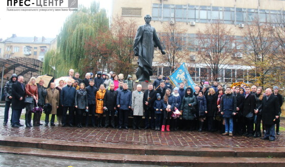 Студенти та викладачі Львівського університету відзначили 205-ліття від дня народження Маркіяна Шашкевича