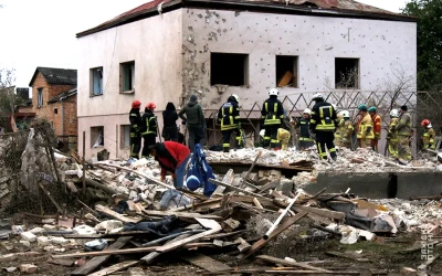 Львівські гвардійці допомагають мешканцям після ворожих обстрілів