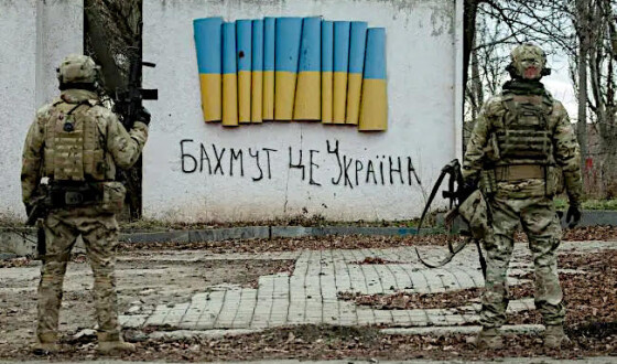 Міноборони: на околицях Бахмута ЗСУ захопили більше ніж 10 позицій росіян