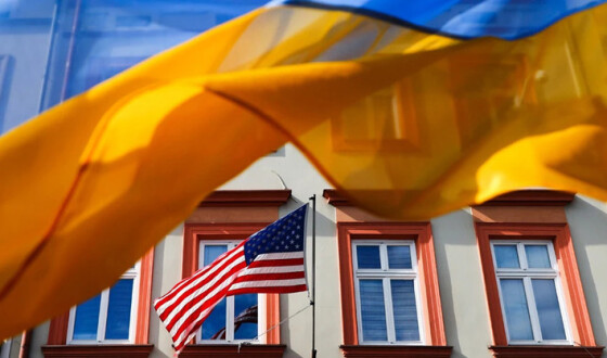 У США продовжили дозвіл на перебування українців на два роки