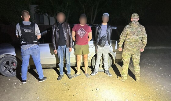Біля кордону з Румунією затримали трьох ухилянтів