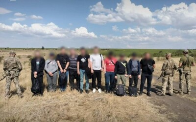 Прикордонники затримали десятеро «туристів» із шести областей на кордоні з Молдовою