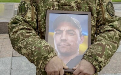 Вчора, 15 жовтня, на Рівненщині попрощалися із Героями Максимом Зайчуком, Віктором Лозонюком та Дмитром Железняком