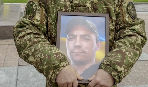 Вчора, 15 жовтня, на Рівненщині попрощалися із Героями Максимом Зайчуком, Віктором Лозонюком та Дмитром Железняком