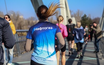 595 співробітників Групи Нафтогаз взяли участь у першому старті Бігової Ліги Незламності 2026 від Run Ukraine