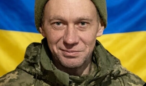 Вчора, 18 квітня, у Рівненській області провели в останню дорогу Героїв Павла Перепелицю, Миколу Свентика, Владислава Харламова