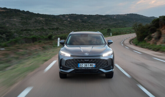 Чому авто MG HS — оптимальне рішення для міста та бездоріжжя одночасно?