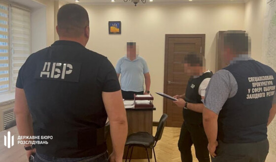 Начальник Держгеокадастру Хмельницької області постане перед судом через оборудки з видачею землі