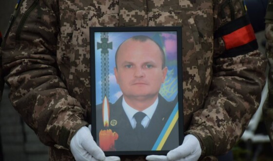 На Закарпатті провели в останню дорогу полеглого за Україну прикордонника Мирослава Матьовку