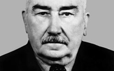 Василь Кархут &#8211; лікар алопат та фітотерапевт, науковець, письменник (120 років тому)