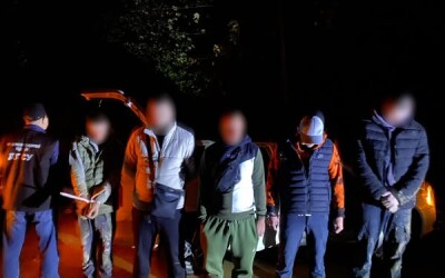 7,5 тисяч євро за нелегальний перехід: прикордонники викрили схему переправлення чоловіків до Румунії