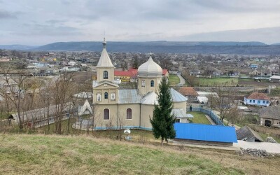 Релігійна громада села Василівка на Буковині проголосувала за перехід до ПЦУ