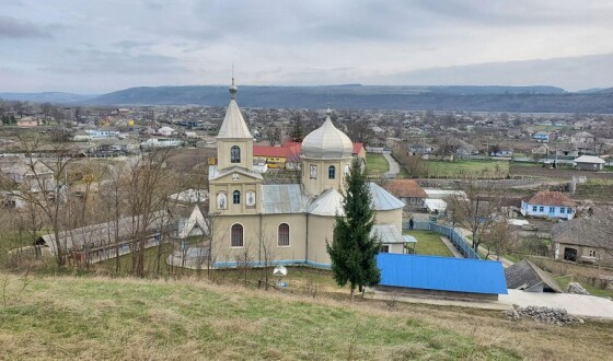 Релігійна громада села Василівка на Буковині проголосувала за перехід до ПЦУ