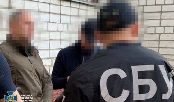 СБУ та Нацполіція затримали посадовця ЗСУ, який вимагав хабар від постачальника маскувального спорядження для української армії