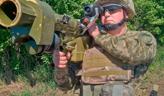 На світанку, 8 травня, воїн Херсонської зенітної ракетної бригади знищив російську крилату ракету в небі на півдні України
