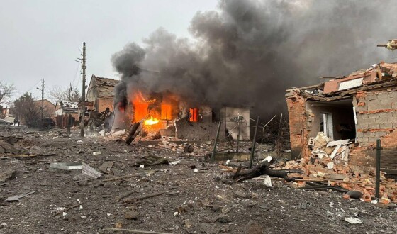 Обстріли Харківщини 22 січня: пошкоджені будинки та навчальний заклад, спалахнули три пожежі