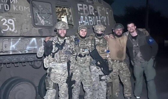 Під Балаклією &#8220;Вовки да Вінчі&#8221; захопили броньований командний пункт САУ &#8211; відео