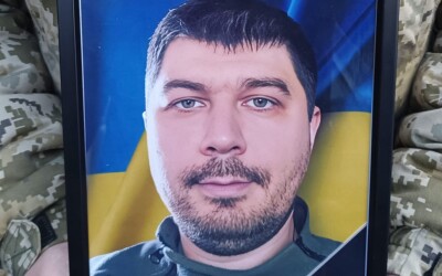 Сьогодні Сумська громада попрощалась із мужнім воїном Ігорем Прихожаєм