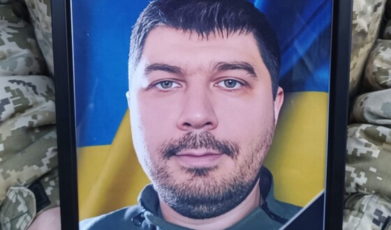 Сьогодні Сумська громада попрощалась із мужнім воїном Ігорем Прихожаєм