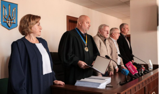 Святошинський райсуд Києва сьогодні виніс вирок у справі вбивства 48 людей на Майдані