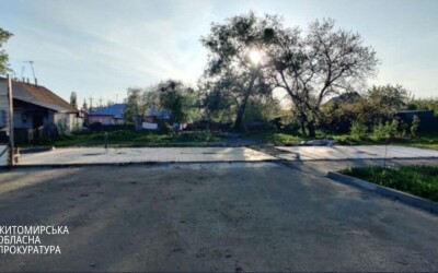 Власники незаконно збудованих павільйонів знесли споруди та звільнили комунальну землю