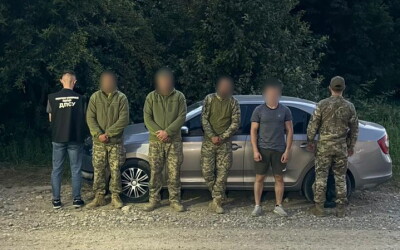 Прикордонники зірвали сценарій втечі: зловили &#8220;туристів&#8221; ще до виходу на маршрут