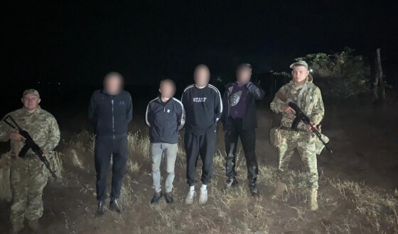 На Одещині впродовж цієї ночі прикордонники затримали 10 порушників кордону