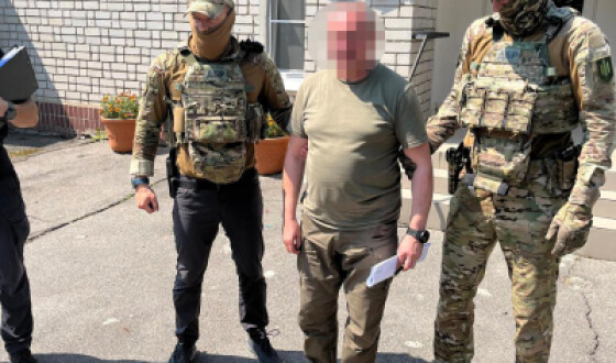 ДБР викрило воєнкома, який організував схему збагачення для свого оточення та допомагав ховатися від суду кримінальним елементам