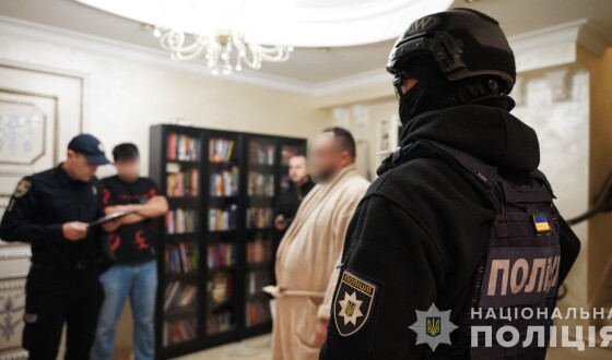 Понад 3 мільярди гривень збитків: кіберполіція та слідчі Нацполіції викрили хакерів, які атакували провідні світові компанії