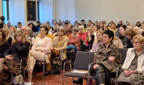 Німці запросили українських біженок відзначити День солідарності жінок